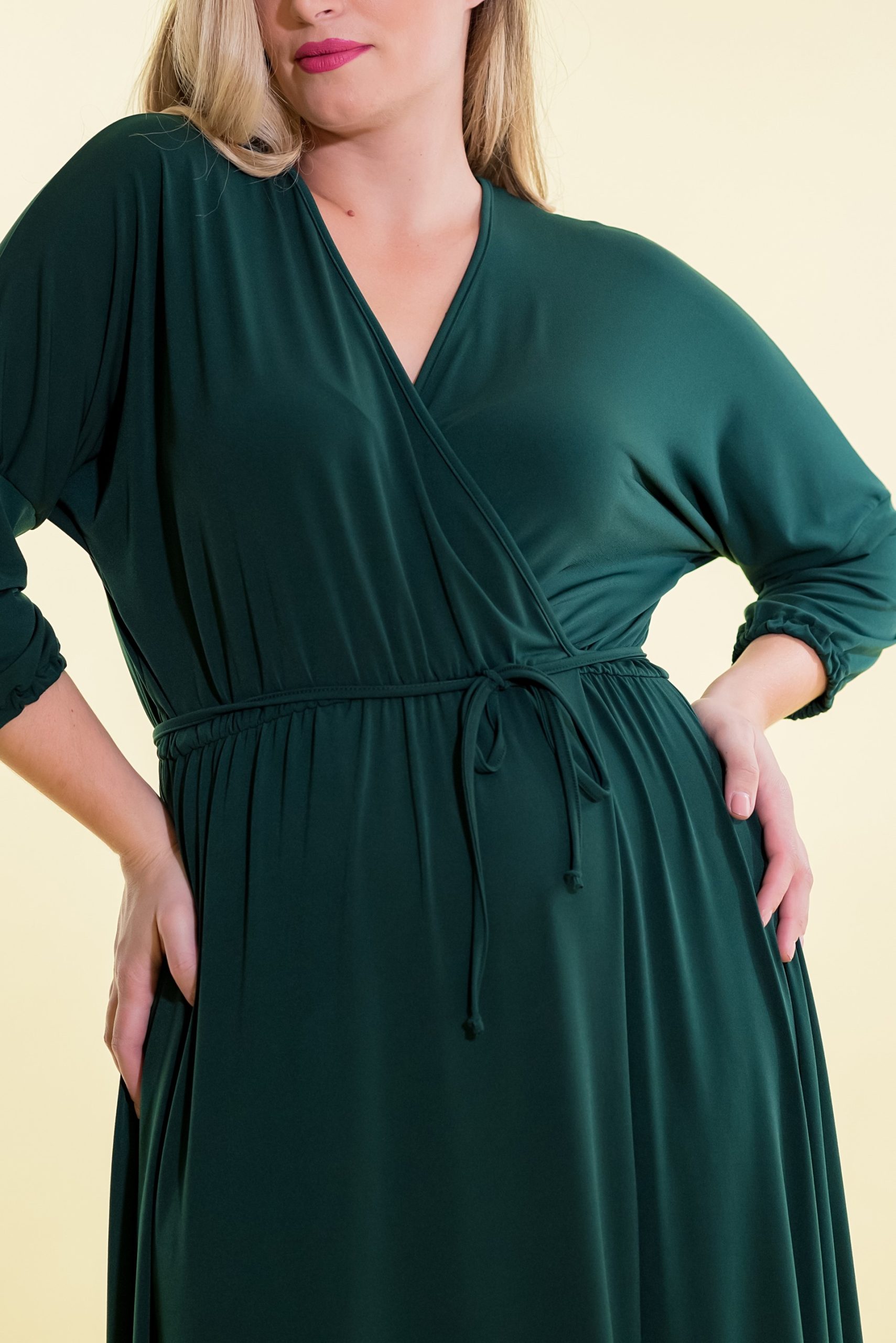 FabiCurves_Foremata_FabiLucianaDress_Prasinomaxiforemakrouazemedesimo_4