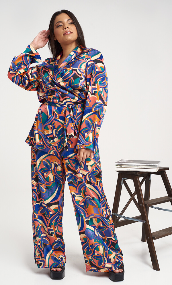 Fabicurves-SetPlussize_FabiDorotheaSet_Setpantelonasakakimexrwmatistopatern_1-(2)