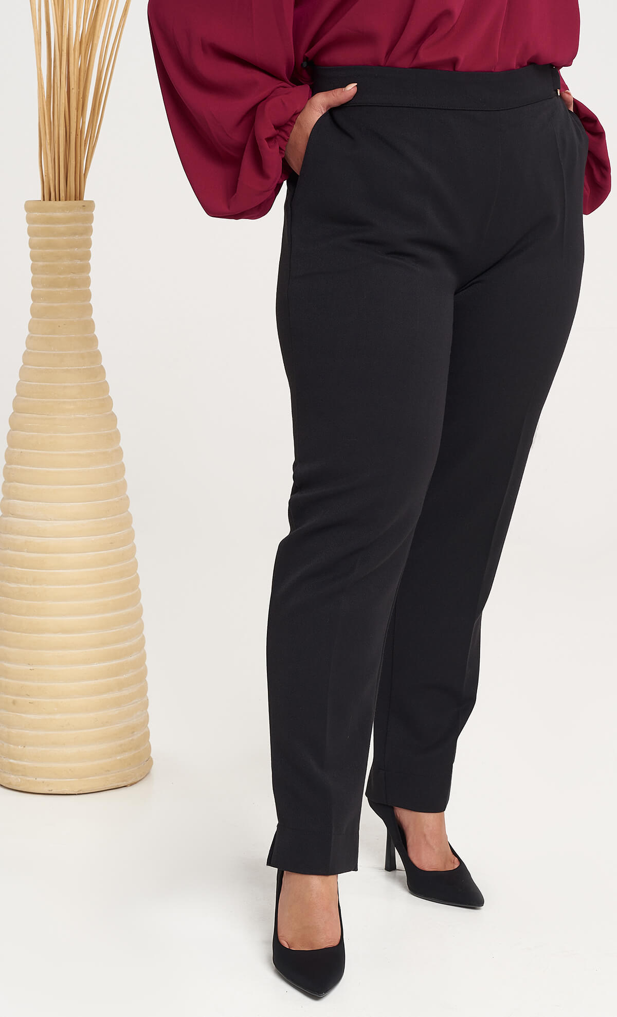 Fabicurves_PanteloniaPlussize_FabiGemmaPants_Mayropantelonikolanmexrysiagkrafastoplai_ (3)